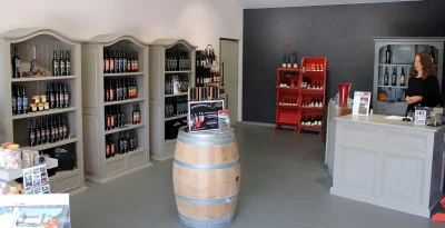Creme-de-Calvados-du-Loterot-et-sa-cave-atypique-8211-Cahagnes_3516670