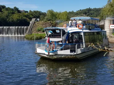 Croisiere-8211-degustation-quotL039histoire-de-stockfishquot-a-bord-du-Bateau-Olt-8211-Flagnac_3286794