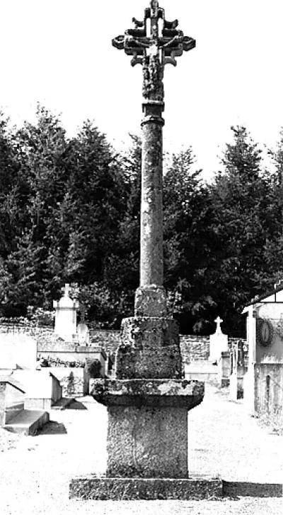 Croix-de-cimetiere-8211-Saint-Pardoux-d039Arnet_1289477