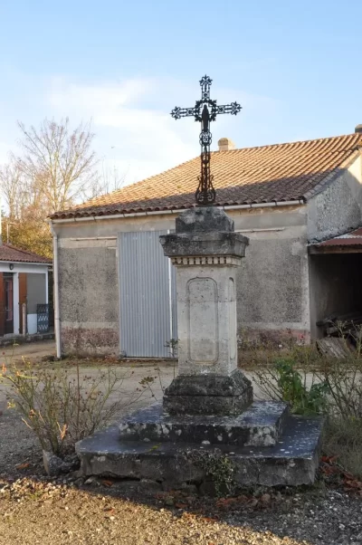 Croix-et-calvaires-de-Begadan_507019