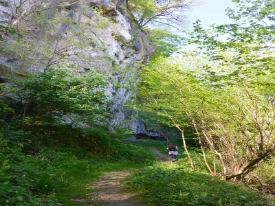 Dans-les-pas-des-Hommes-de-Lascaux-Etape-2St-Amand-de-Coly-8211-Montignac-8211-Coly-Saint-Amand_1047680