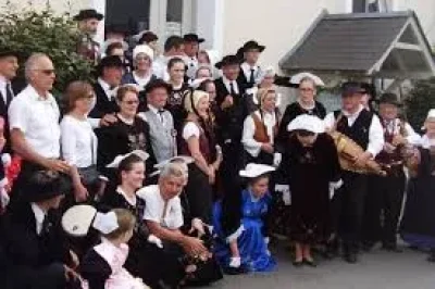 Danses-et-Musiques-Traditionnelles-8211-22-06-2025-8211-Collonges-la-Rouge_2730480