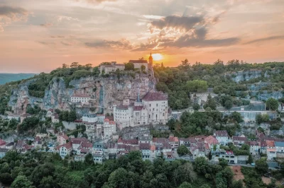 De-la-Bouriane-a-Rocamadour-entre-Perigord-noir-et-Haut-Quercy-8211-6-jours-a-cheval-8211-Montclera_3061576