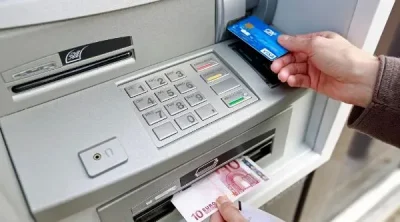 Distributeur-bancaire-Credit-agricole-8211-Eaux-Bonnes_3569197