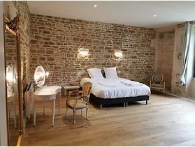 Domaine-du-Chateau-des-Loups-8211-La-Maison-des-Maries_119351