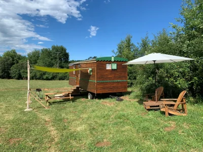 Domaine-du-Dantou-roulotte-8211-Saint-Cirq-Madelon_2570256