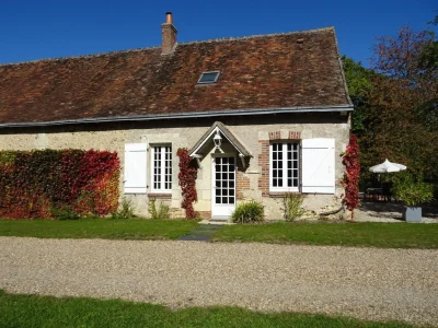 Domaine-du-Moulin-de-Sainte-Croix-8211-Gite-du-Verger-8211-Neuille-le-Lierre_2863529