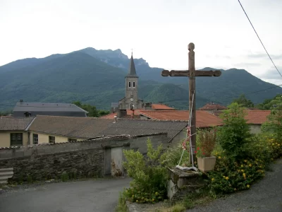 EGLISE-DE-SALECHAN_560668