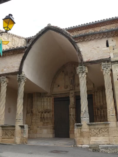 EGLISE-SAINT-PIERRE-AUX-LIENS_560300