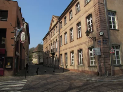 Ecole-Cour-de-Lorraine_647217