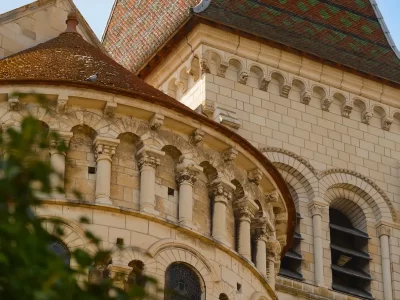 Eglise-Abbatiale-Saint-Pierre_427961