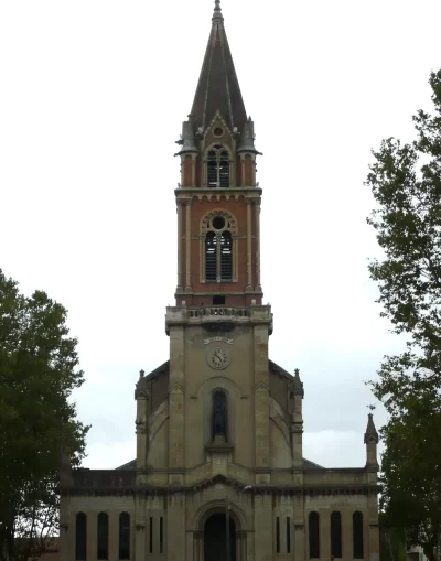 Eglise-Saint-Jean-Saint-Louis_344556