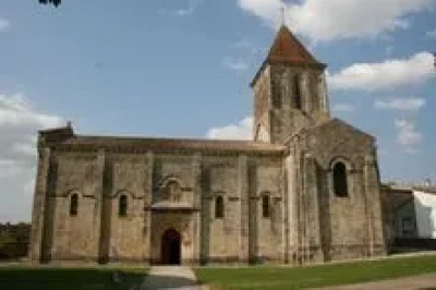 Eglise-Saint-Pierre-de-Melle-8211-Melle_3025943