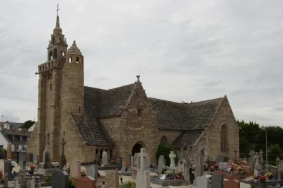 Eglise-Saint-Quemeau-et-enclos-paroissial-de-Tredrez-Locquemeau_566228