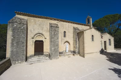 Eglise-Saint-Sauveur-de-La-Barben_665314