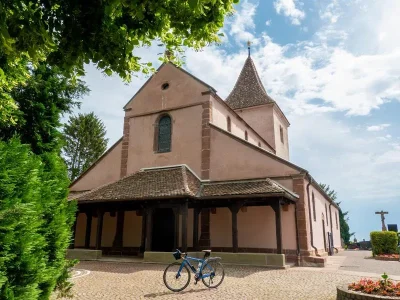Eglise-de-Hohatzenheim-Une-eglise-mille-histoires-8211-Wingersheim-les-Quatre-Bans_2862255