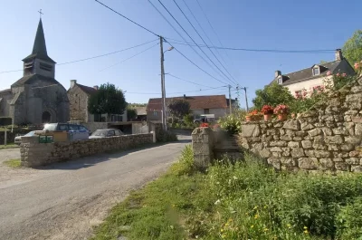 Eglise-de-La-Sauniere_509596