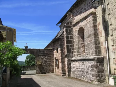 Eglise-de-Louignac_497941