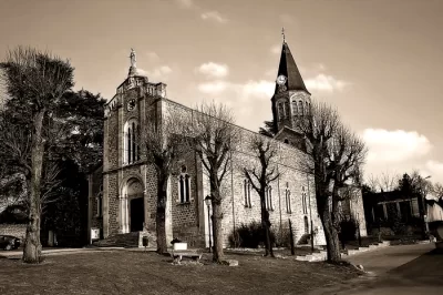Eglise-de-Saint-Bonnet-les-Oules_350544