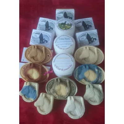 Elevage-des-Granges-8211-Cosmetiques-au-lait-de-jument-8211-Montaut_3627648