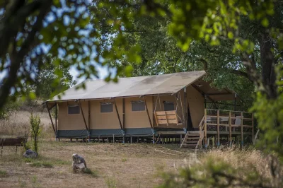 En-tente-lodge-a-Poudally-8211-Lalbenque_2474518