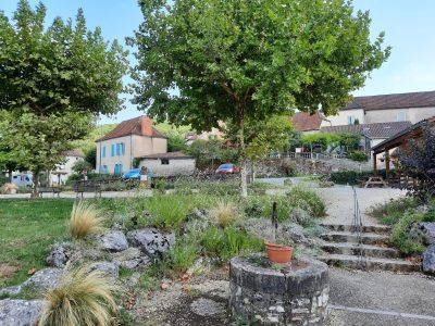 Espace-de-detente-au-coeur-de-Cenevieres_31882