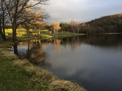 Etang-de-baignade-du-quot-Puychaumartinquota-Chateau-Chervix_575612