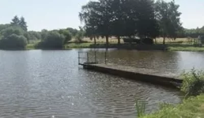 Etang-de-peche-communal-de-St-Genest-sur-Roselle_1060097