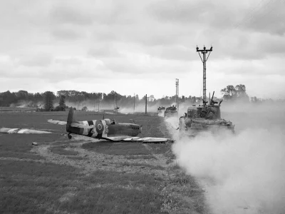 Exposition-Crashs-de-lAviation-royale-du-Canada-en-Normandie-mars-aout-1944-8211-25-03-2025-8211-Courseulles-sur-Mer_2299260