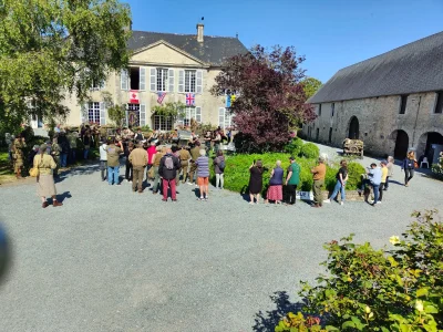 Exposition-SOMEWHERE-IN-NORMANDY-Le-QG-secret-des-correspondants-de-guerre-americains-8211-29-05-2025-8211-Isigny-sur-Mer_2371150
