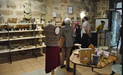 Exposition-de-noel-dartisans-d039art-a-la-boutique-ephemere-Arts-Envies-8211-23-11-2024-8211-Figeac_2495633