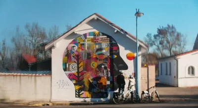 FRESQUE-MURALE-THE-INSIDE-MESS-A-L039ISLE-JOURDAIN_567786