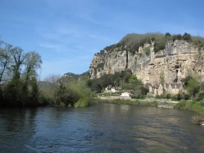 Falaises-de-la-Dordogne-entre-la-Roque-Gageac-et-Beynac-et-Cazenac_507438
