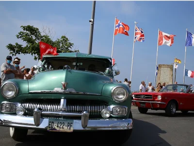 Festival-La-Semaine-Acadienne-Defile-de-vehicules-de-plus-de-30-ans-8211-09-08-2025-8211-Courseulles-sur-Mer_2149499