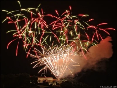 Fetes-de-village-messe-animee-et-chants-basques-talo-mutxikoak-sauts-basques-concert-DJ-feu-d039artifice-8211-15-08-2025-8211-Saint-Jean-Pied-de-Port_2279310