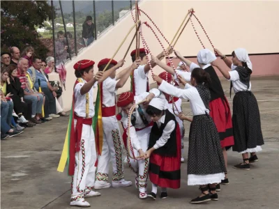 Fetes-de-village-repas-champetre-anime-par-Begi-Beltz-8211-19-09-2025-8211-Lasse_2980190