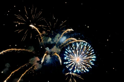 Feu-d039artifice-bal-et-retraite-aux-flambeaux-du-14-juillet-8211-13-07-2025-8211-Autry-le-Chatel_2074002
