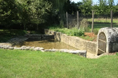 Fontaine-Gallo-Romaine-des-Galineaux-8211-La-Roquille_1322216