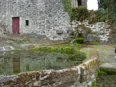 Fontaine-lavoir-du-Mas-Barbu-8211-Bessines-sur-Gartempe_1946745