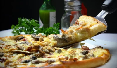 Foodtruck-l039Insolite-Pizza-8211-Pensol_1354824