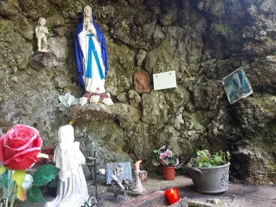 GROTTE-DE-LOURDES-DE-LA-FORET-DE-FALCK_268642