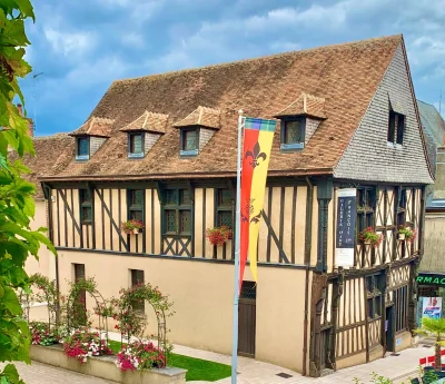 Galerie-Francois-Ier-8211-Aubigny-sur-Nere_3221335