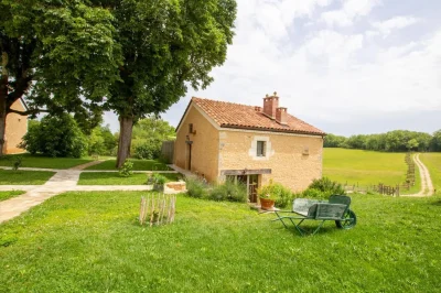 Gite-Ma-Cabane-a-Mon-Petit-Domaine-8211-Sainte-Foy-de-Longas_3043212