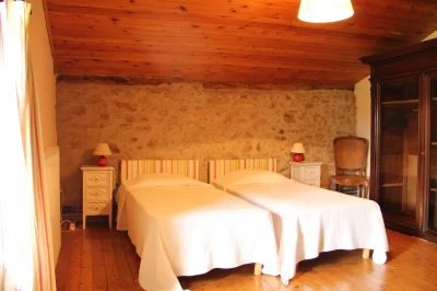 Gite-des-glycines-8211-Les-Roches-Blanches-8211-Le-Pin_1655021