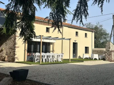Gite-quotLe-Pommier-le-Verger-d039Auzayquot-8211-Argentonnay_3796871