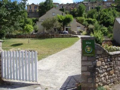 Gites-des-rochers-8211-Aux-Acacias-8211-AYGG57-8211-Peyreleau_2231972