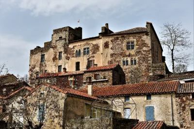 Gites-du-Chateau-de-Latour-sur-Sorgues-8211-Marnhagues-et-Latour_2248864