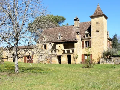 Grande-maison-familiale-typique-du-Quercy-a-deux-pas-de-Sarlat-vallee-de-la-Dordogne-8211-Milhac_2924494
