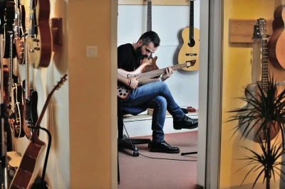Guitares-d039en-France-8211-Enoc-Guitars-8211-Aix-en-Provence_3100379