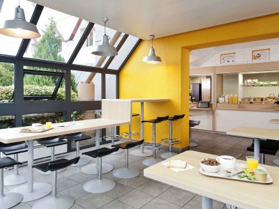 http://www.accorhotels.com/2457